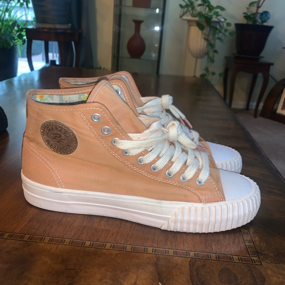 PF Flyers
